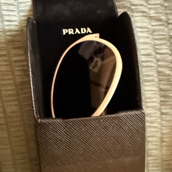Authentic Prada Aviator Sunnies SALE!!! - Picture 10 of 10